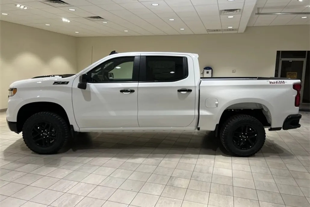 2025 Chevrolet Silverado 1500 LT Trail Boss photo 1