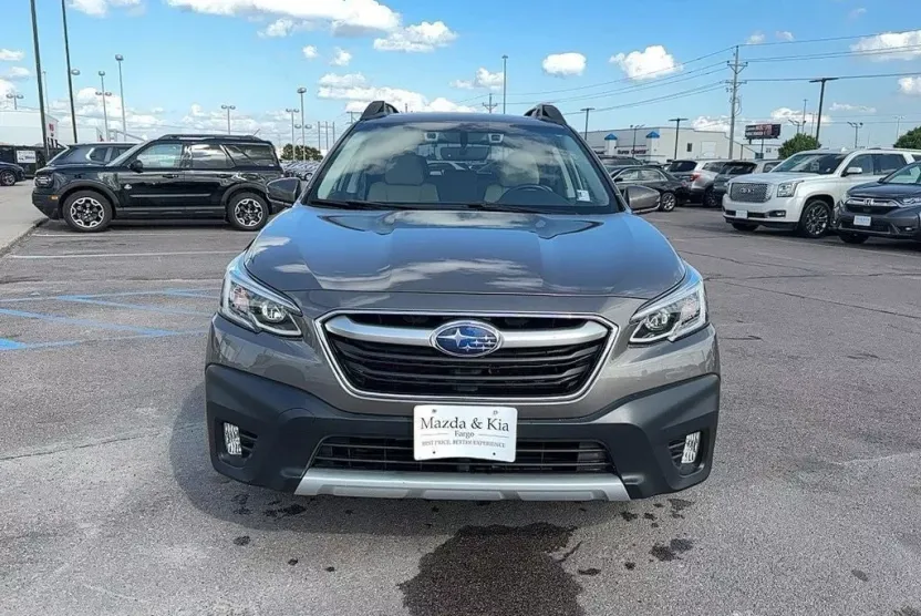 2021 Subaru Outback Limited XT photo 1