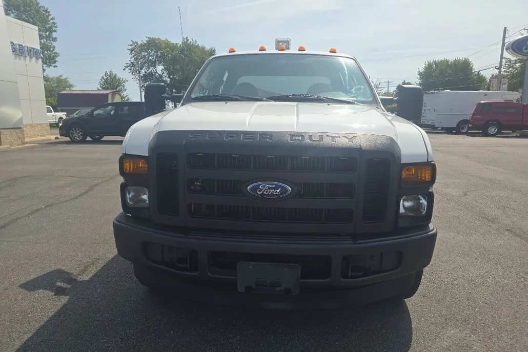 2008 Ford F-350 XLT photo 1