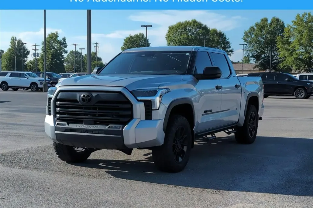 2024 Toyota Tundra SR5 CrewMax photo 1