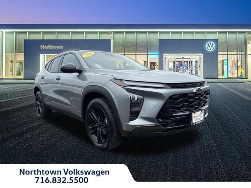 2024 Chevrolet Trax ACTIV photo 1