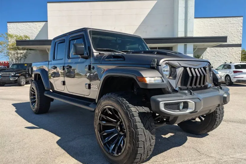 2020 Jeep Gladiator Overland photo 1