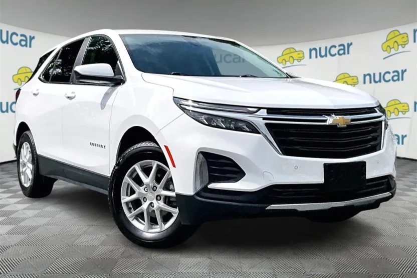 2022 Chevrolet Equinox LT photo 1