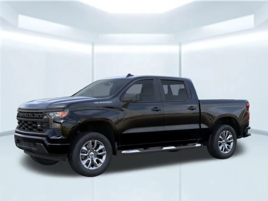 2026 Chevrolet Silverado 1500 Custom photo 1