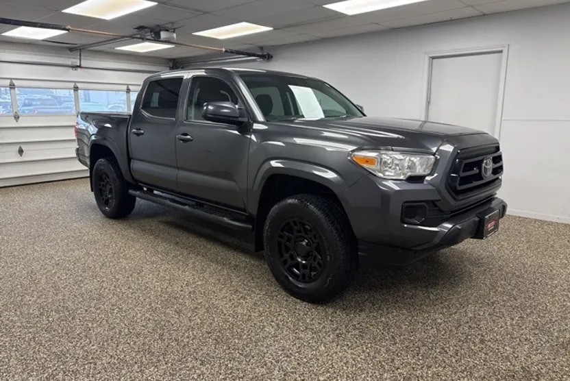 2020 Toyota Tacoma SR photo 1