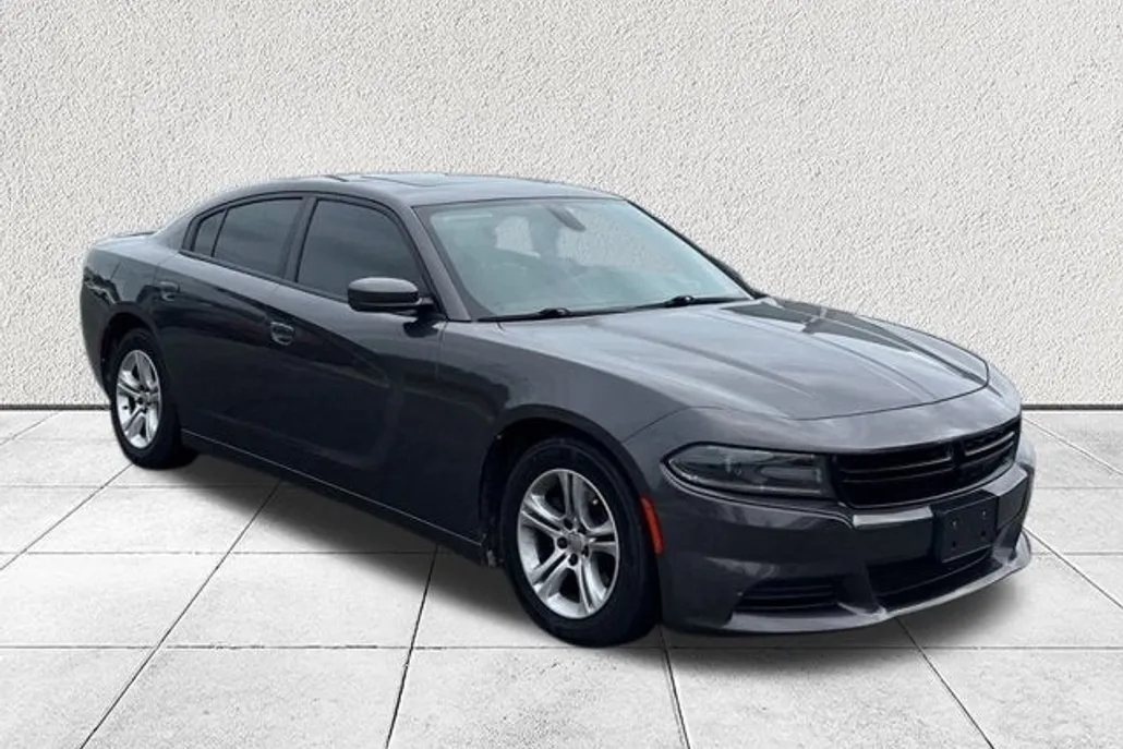 2020 Dodge Charger SXT photo 1