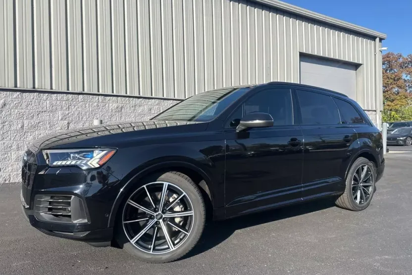2020 Audi Q7 Prestige 55 photo 1