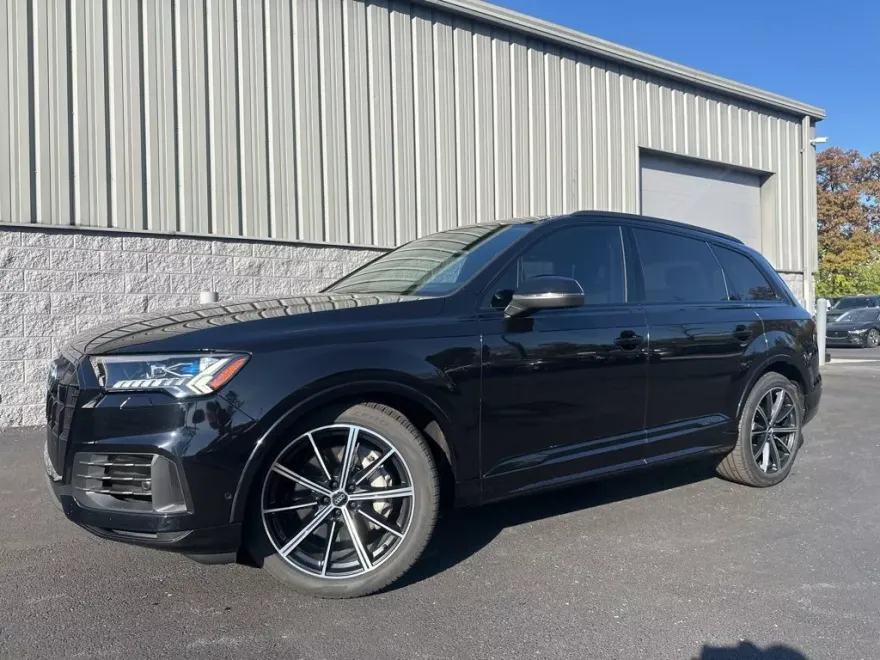 2020 Audi Q7 Prestige 55 photo 1