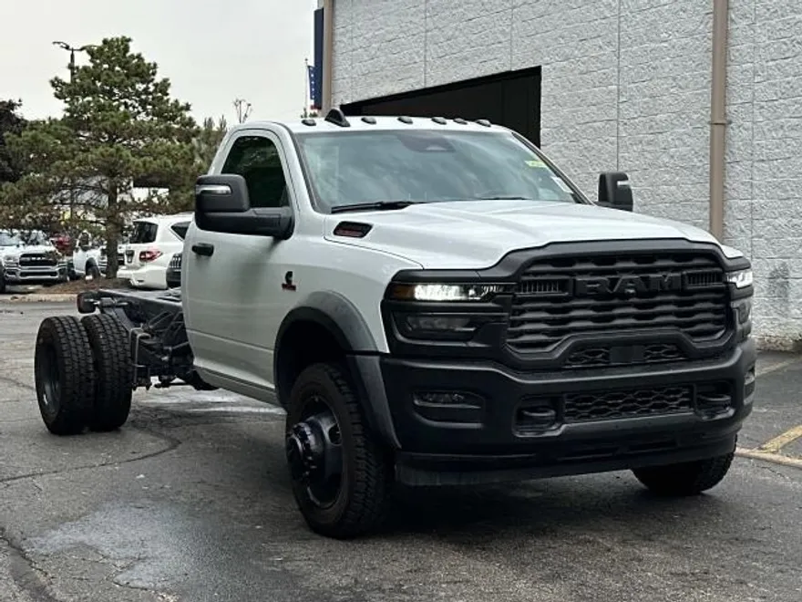 2025 Ram 5500 Tradesman photo 1