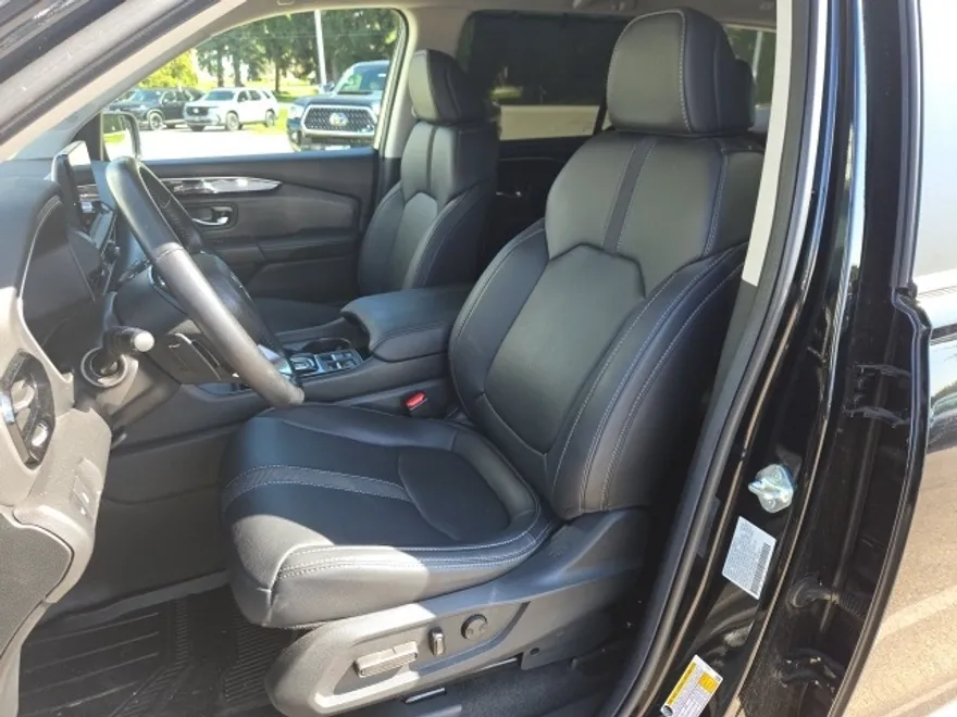 2025 Honda Pilot EX-L photo 1