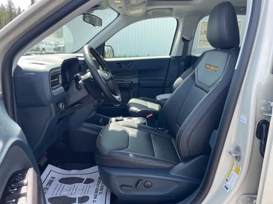 2025 Ford Maverick Tremor photo 1