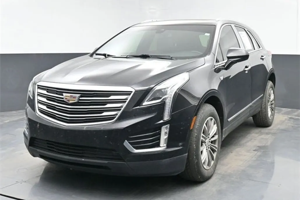 2017 Cadillac XT5 Luxury photo 1