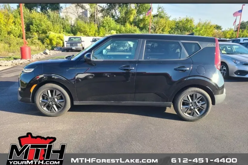 2020 Kia Soul EX photo 1