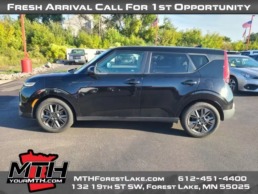 2020 Kia Soul EX photo 1