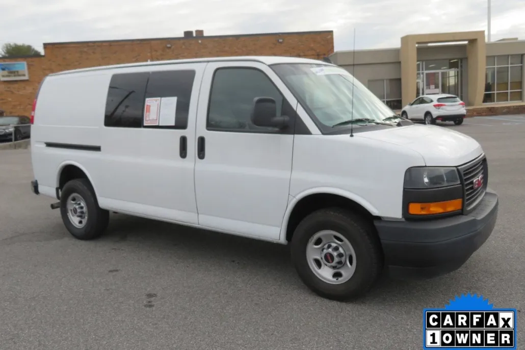 2019 Gmc Savana 2500 photo 1