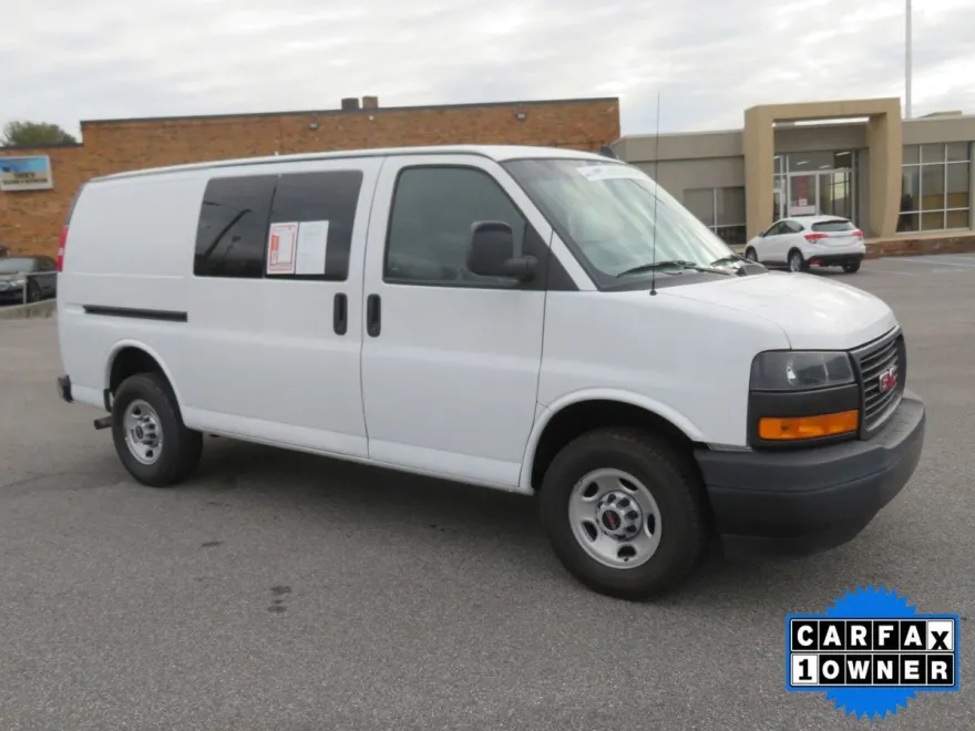 2019 Gmc Savana 2500 photo 1