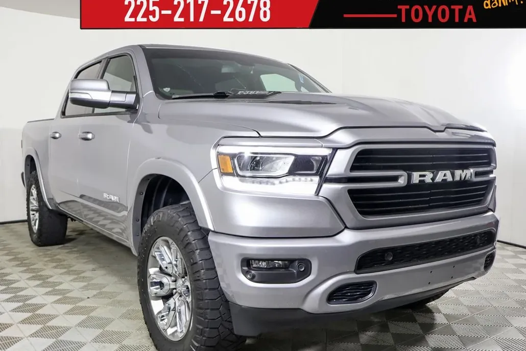 2019 Ram 1500 Laramie photo 1