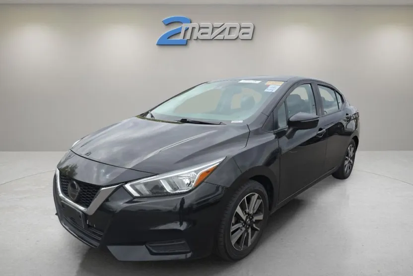 2021 Nissan Versa SV photo 1