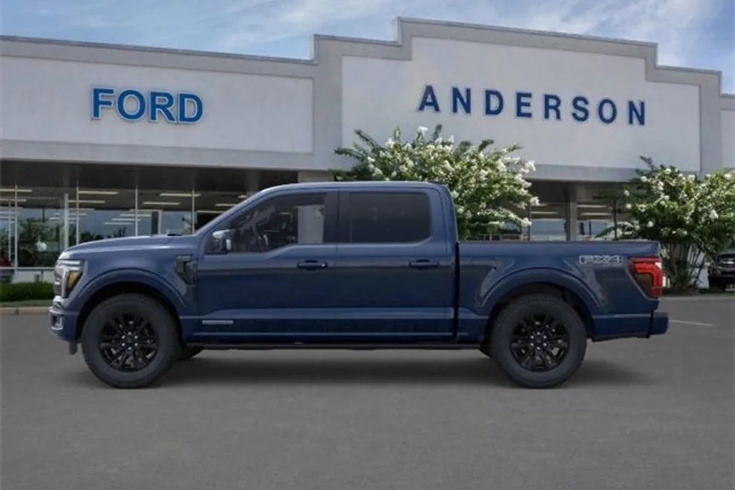2025 Ford F-150 Platinum photo 1