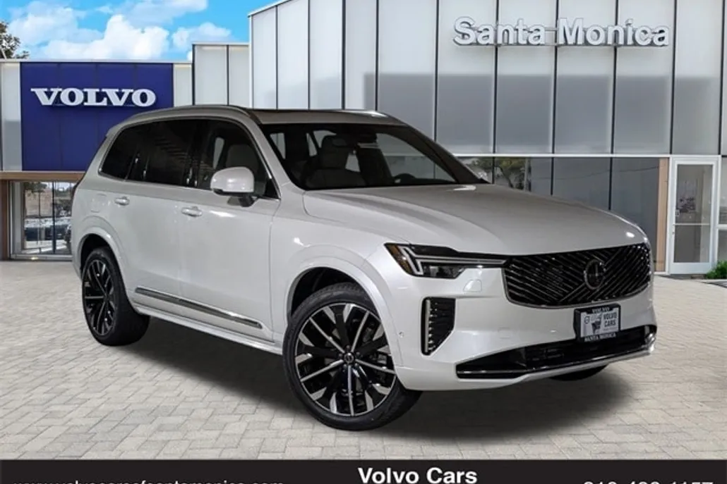 2026 Volvo XC90 Plus photo 1