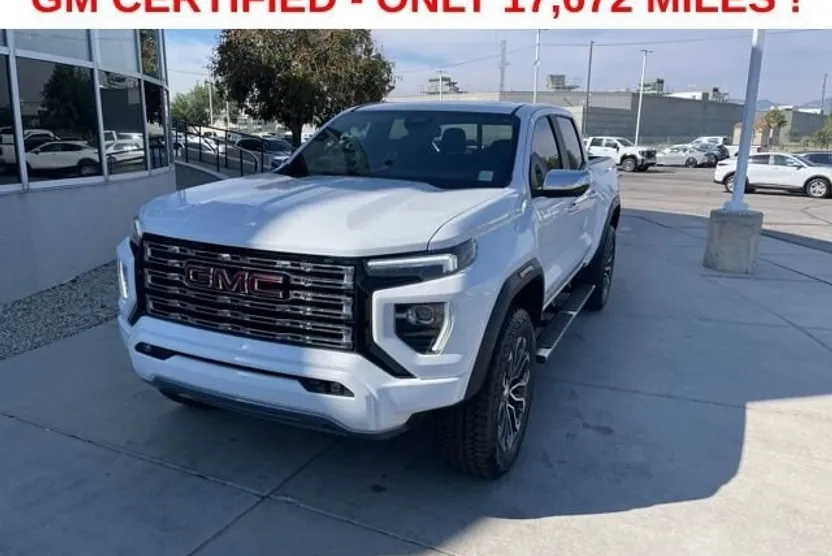 2023 Gmc Canyon Denali photo 1