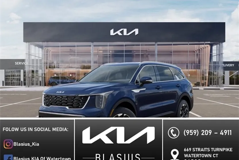 2025 Kia Sorento S photo 1