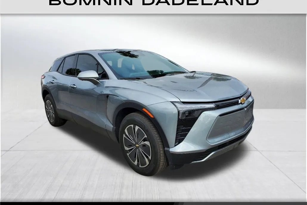 2025 Chevrolet Blazer EV photo 1