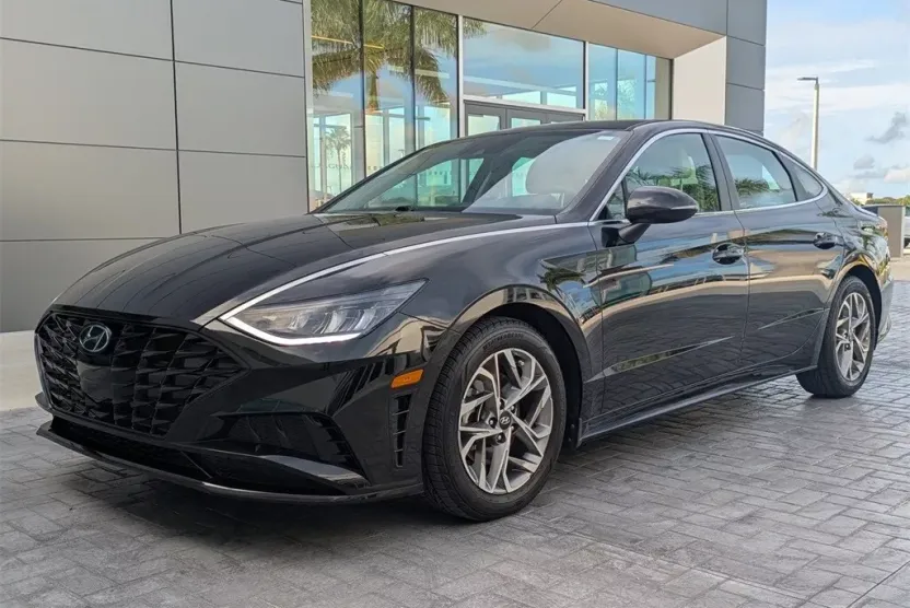 2021 Hyundai Sonata SEL photo 1