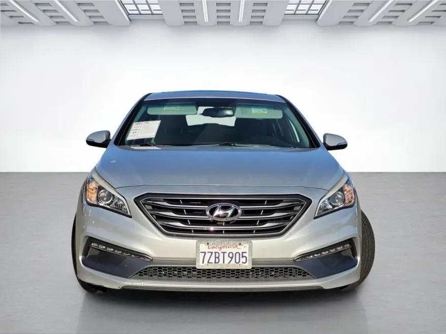 2017 Hyundai Sonata Sport photo 1