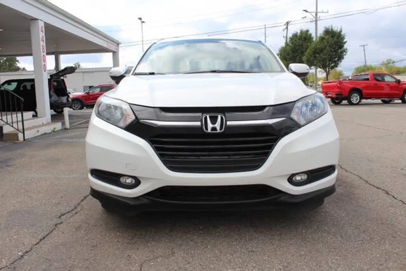 2017 Honda HR-V EX-L photo 1