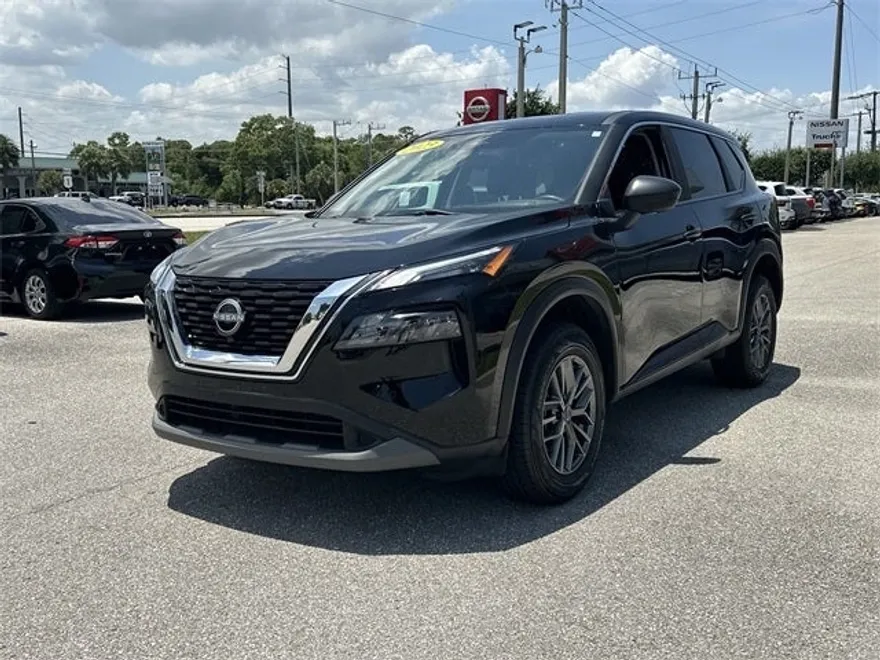2023 Nissan Rogue S photo 1