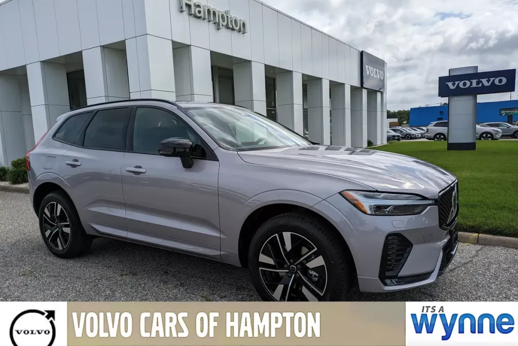 2026 Volvo XC60 B5 Core photo 1