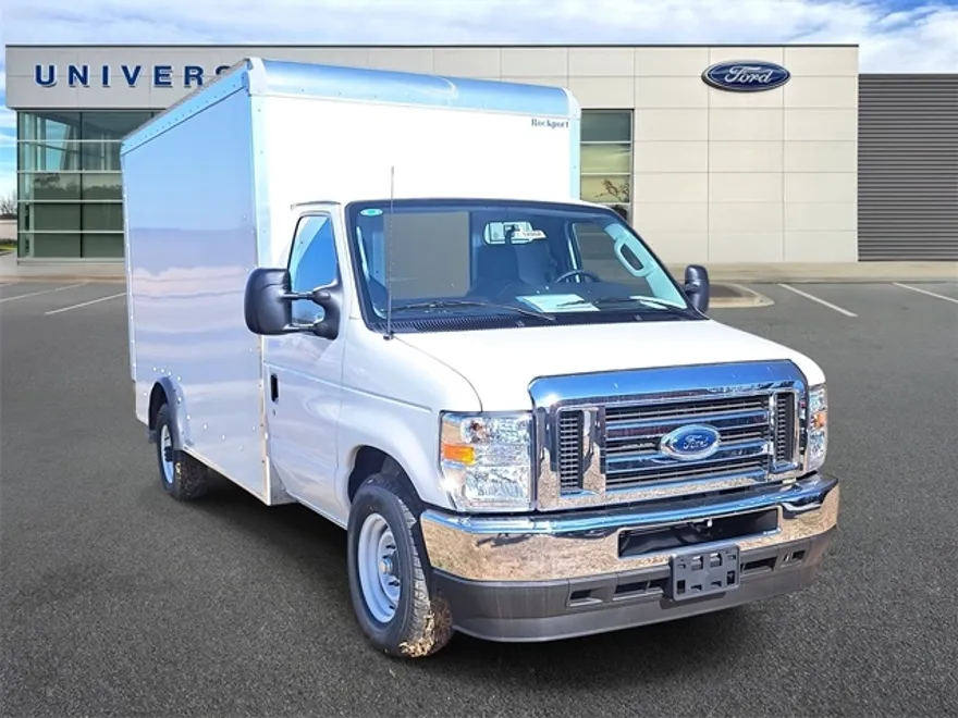 2025 Ford E-350 photo 1