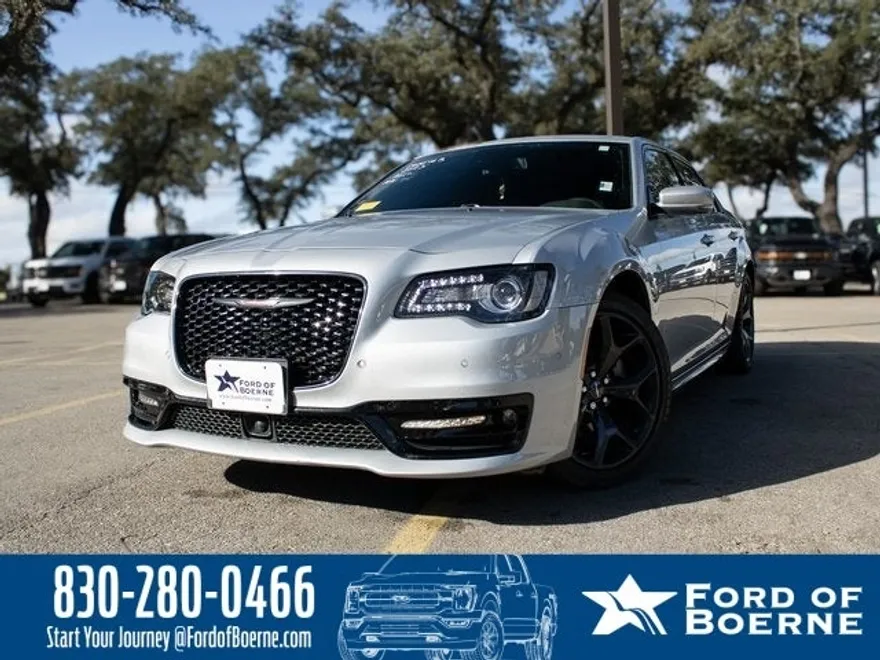 2023 Chrysler 300 S photo 1