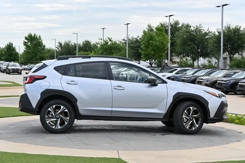 2025 Subaru Crosstrek Premium photo 1