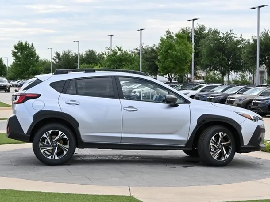 2025 Subaru Crosstrek Premium photo 1