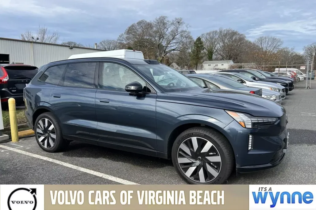 2025 Volvo EX90 Twin Motor Performance Ultra photo 1