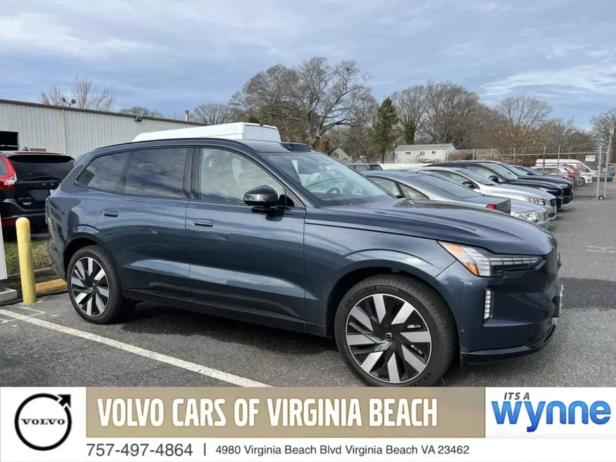 2025 Volvo EX90 Twin Motor Performance Ultra photo 1