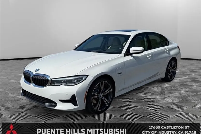 2022 Bmw 330e 3-Series photo 1