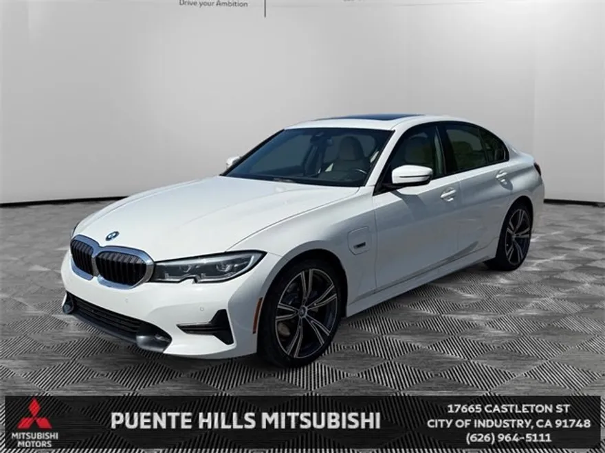 2022 Bmw 330e 3-Series photo 1