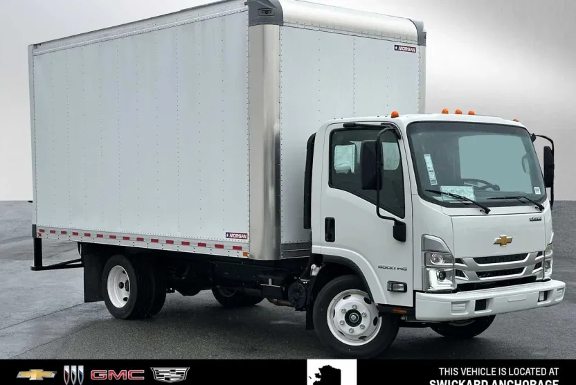 2025 Chevrolet Silverado photo 1