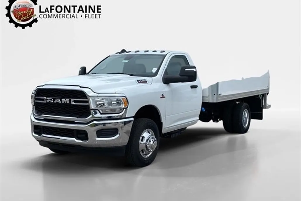 2024 Ram 3500 Tradesman photo 1