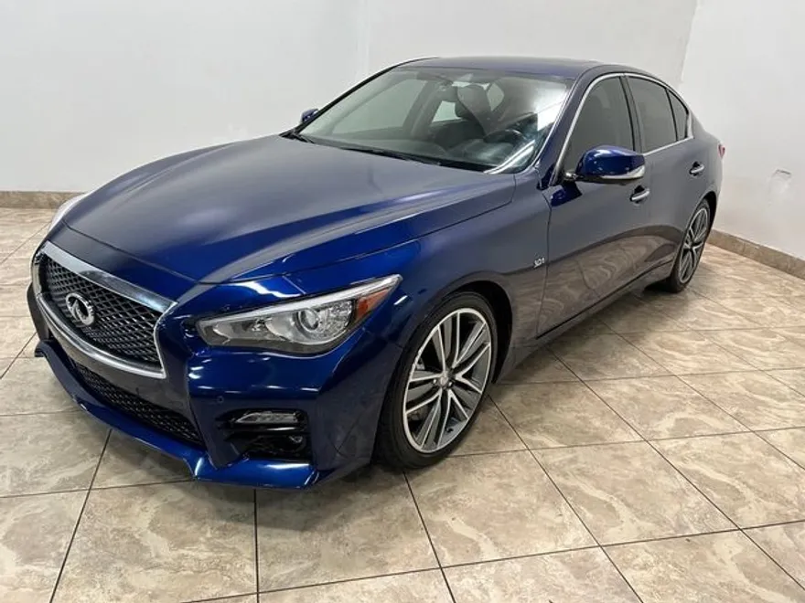 2017 Infiniti Q50 3.0t Signature Edition photo 1