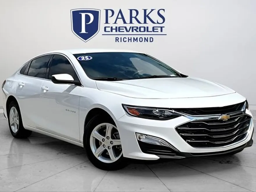 2025 Chevrolet Malibu LS photo 1