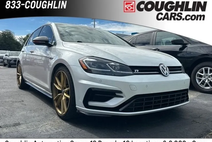 2018 Volkswagen Golf R 4Motion photo 1