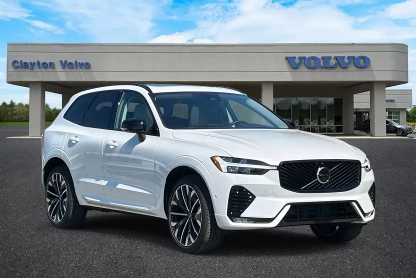 2026 Volvo XC60 B5 photo 1