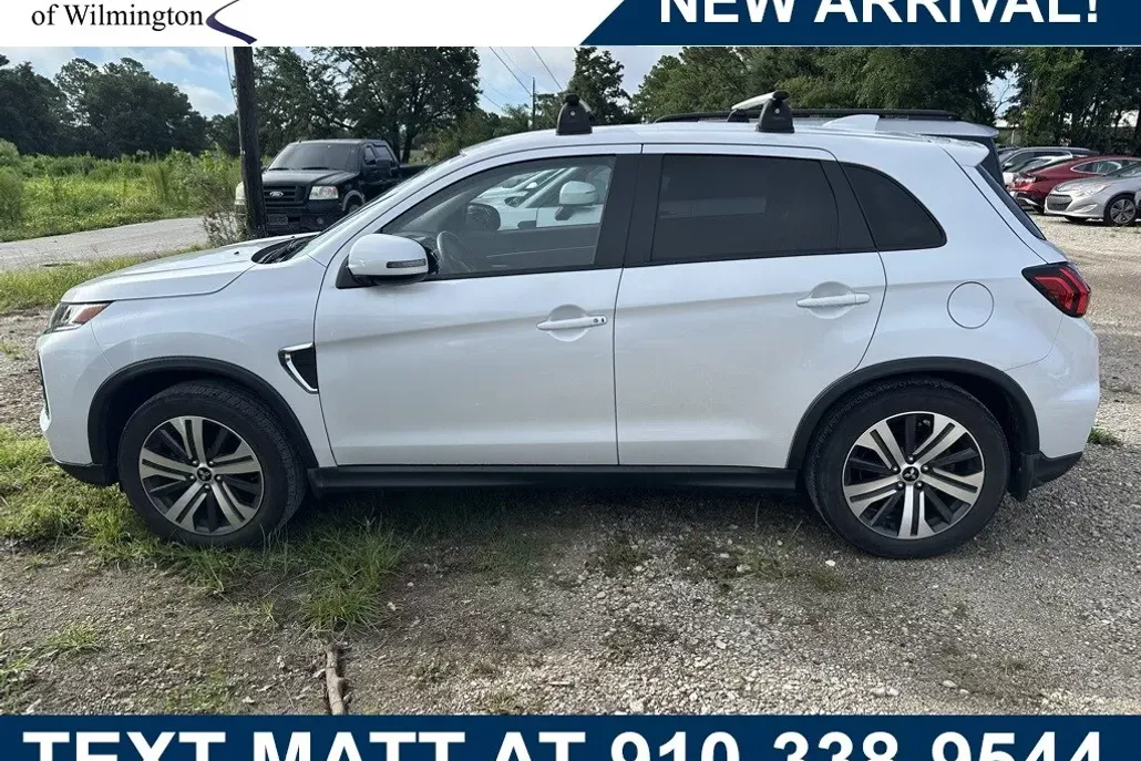 2022 Mitsubishi Outlander Sport SE photo 1