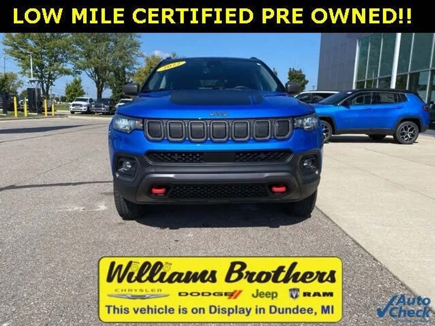 2022 Jeep Compass Trailhawk photo 1