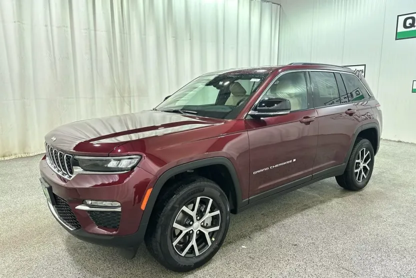 2025 Jeep Grand Cherokee Limited photo 1