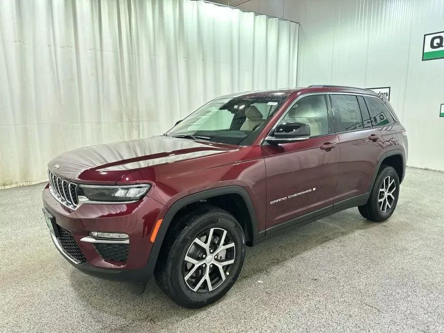 2025 Jeep Grand Cherokee Limited photo 1